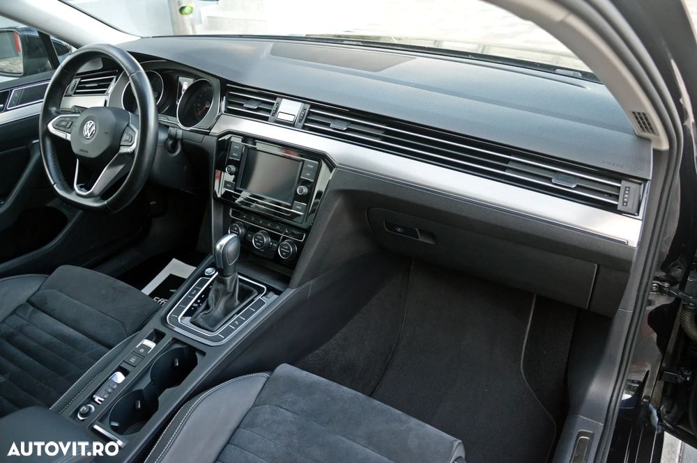 Volkswagen Passat 2.0 TDI DSG Highline - 24