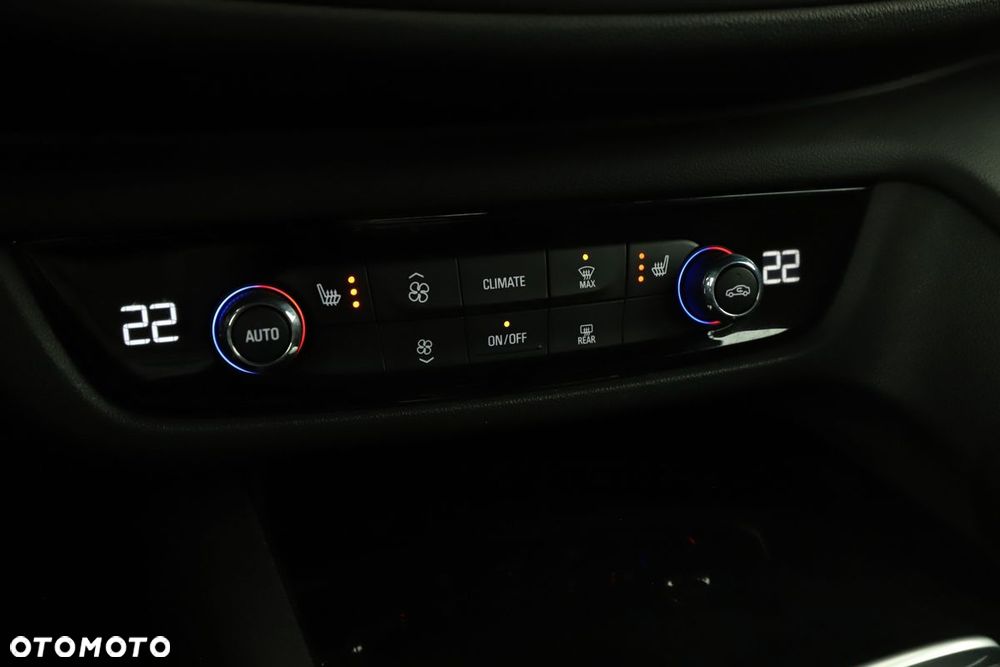 Opel Insignia 1.5 Automatik Business - 16