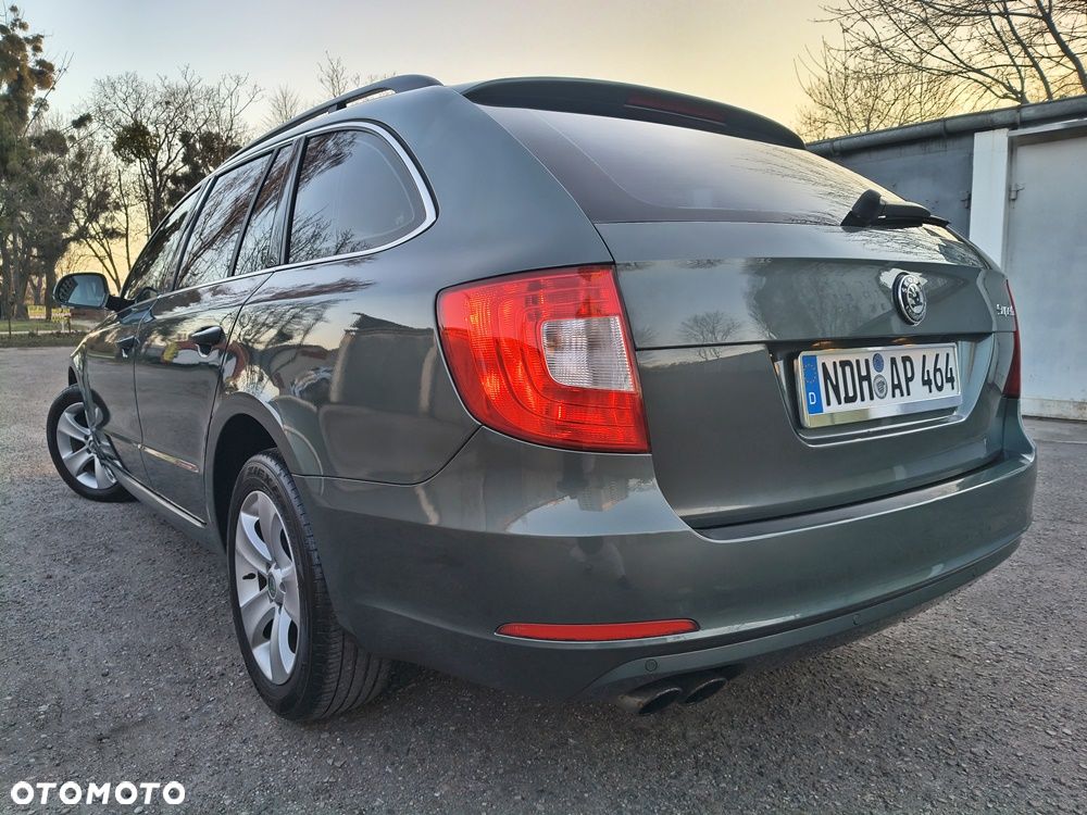 Skoda Superb 2.0 TDI PD Comfort - 6