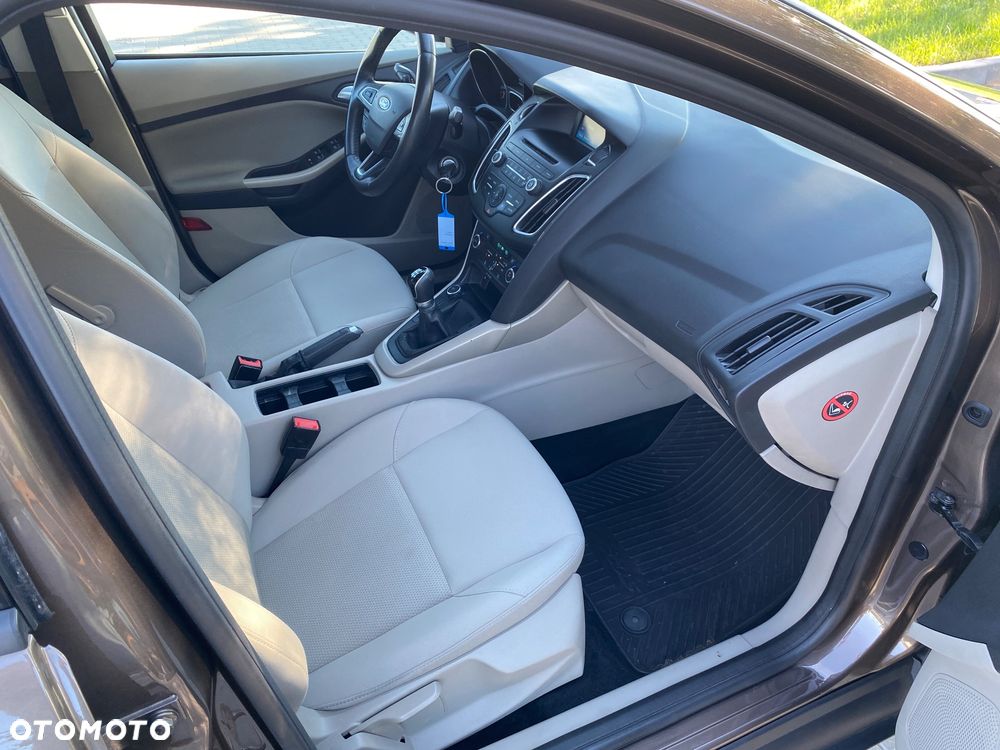 Ford Focus 1.6 Trend - 21