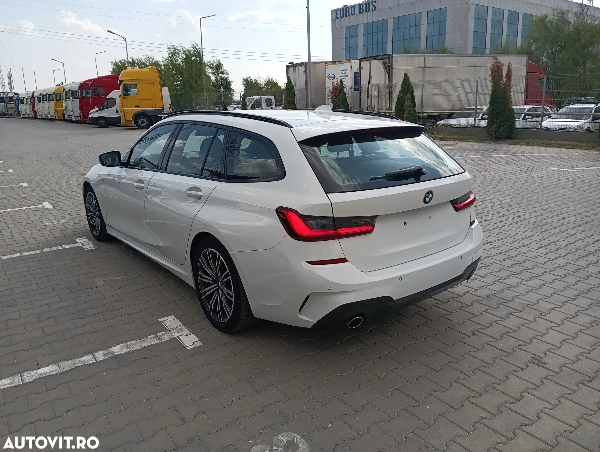BMW Seria 3 318d Touring Aut. M Sport - 6