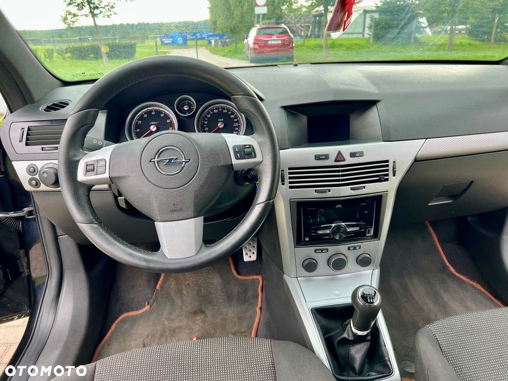 Opel Astra - 17
