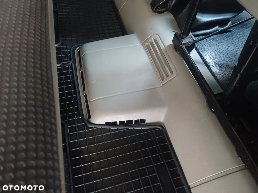 Renault Trafic - 24