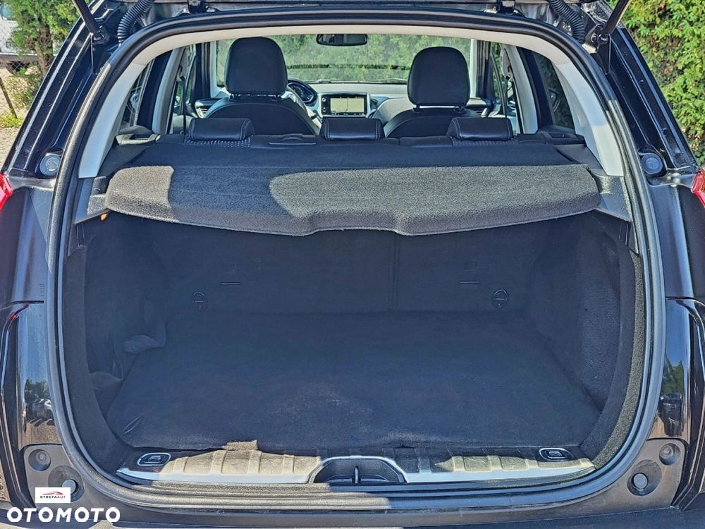 Peugeot 2008 - 18