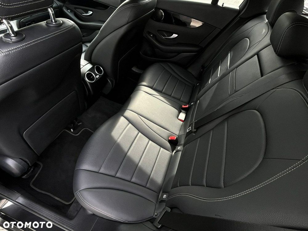Mercedes-Benz GLC 300 e 4-Matic - 16