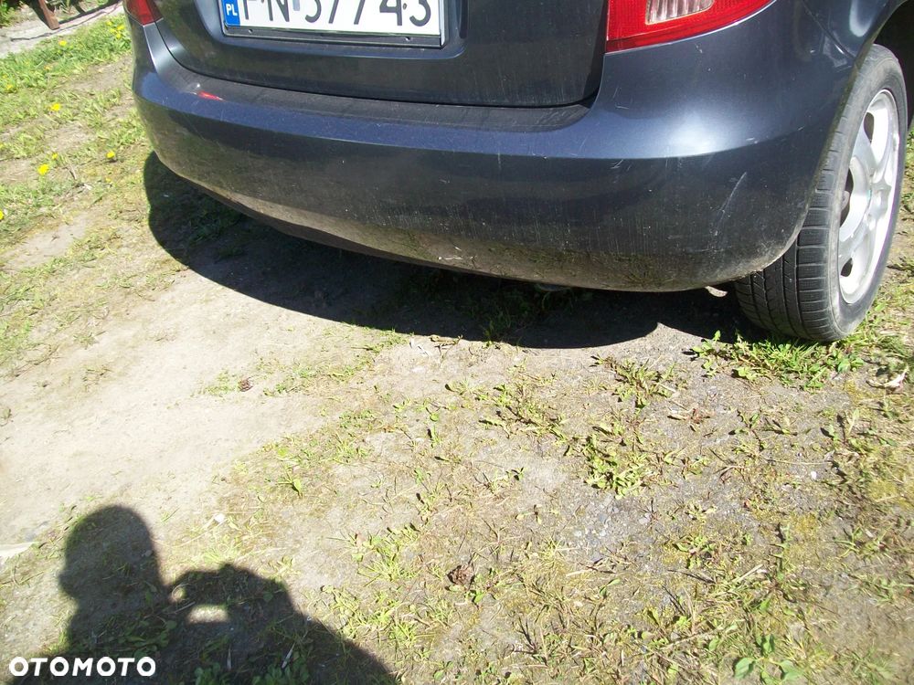 ZDERZAK TYŁ SKODA FABIA 2 - 1