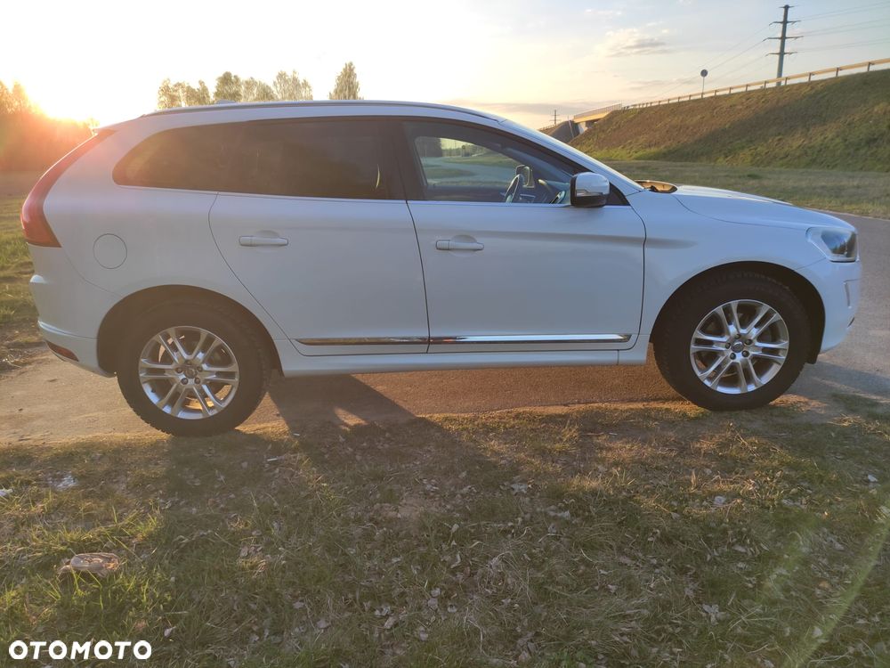 Volvo XC 60 D4 Drive-E Summum - 4