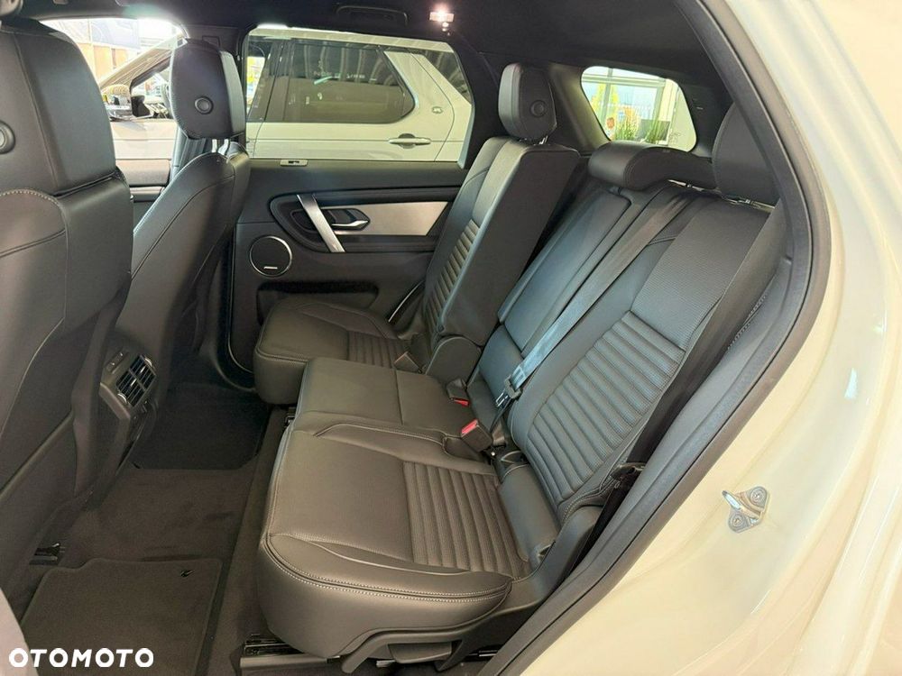 Land Rover Discovery Sport - 13