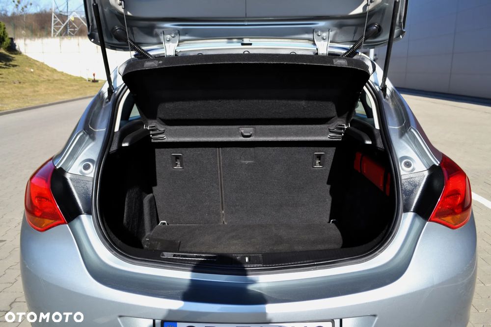 Opel Astra 1.4 Enjoy - 19