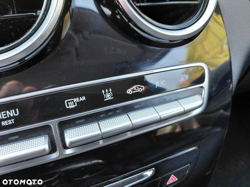 Mercedes-Benz Klasa C 200 (BlueTEC) d Exclusive - 20