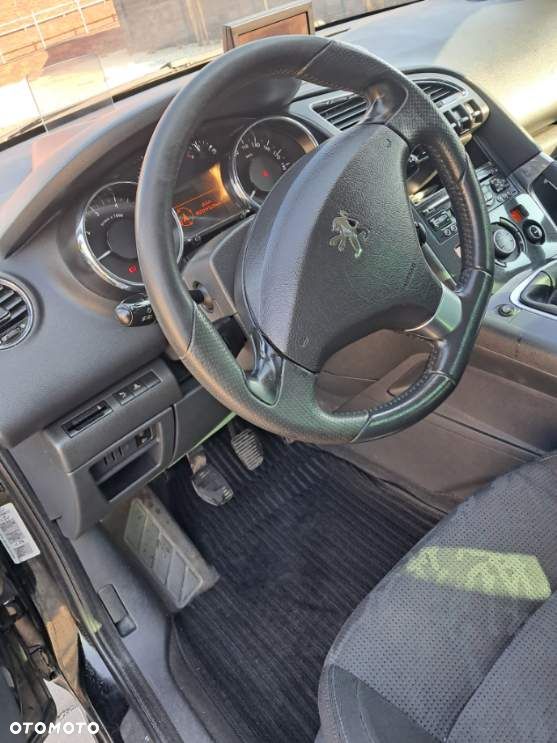 Peugeot 3008 1.6 Active - 5