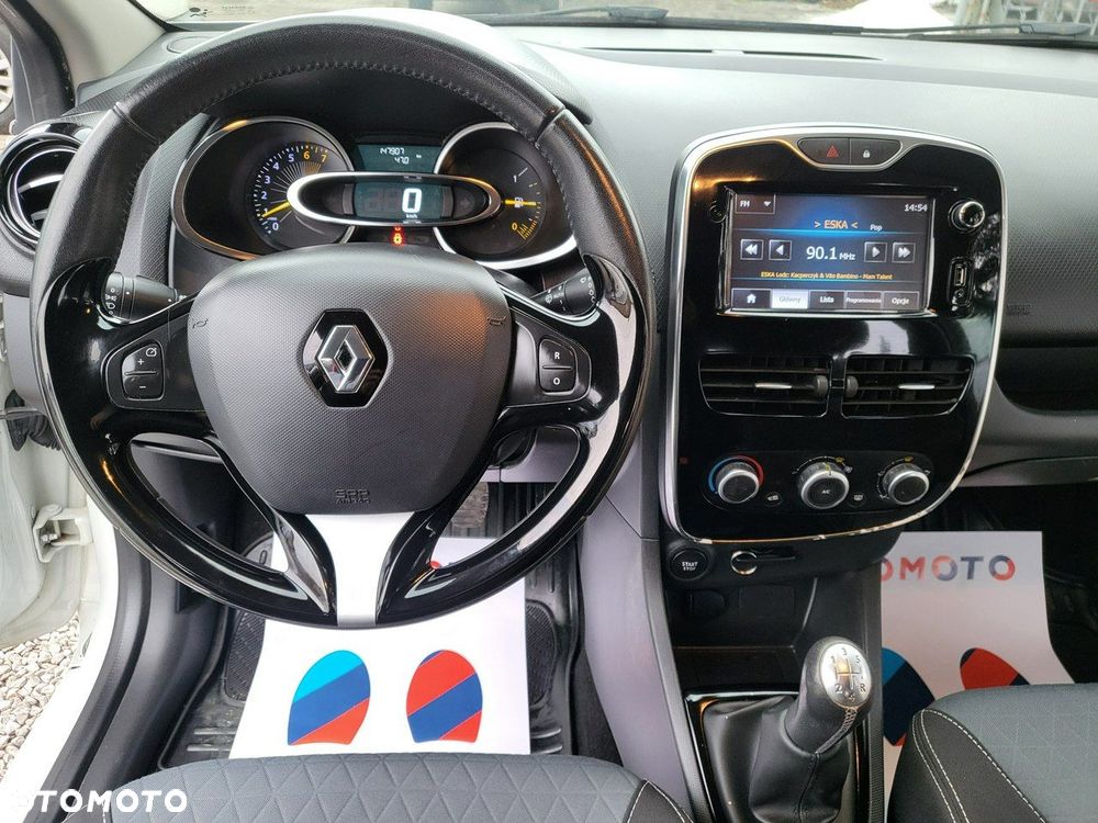 Renault Clio - 25