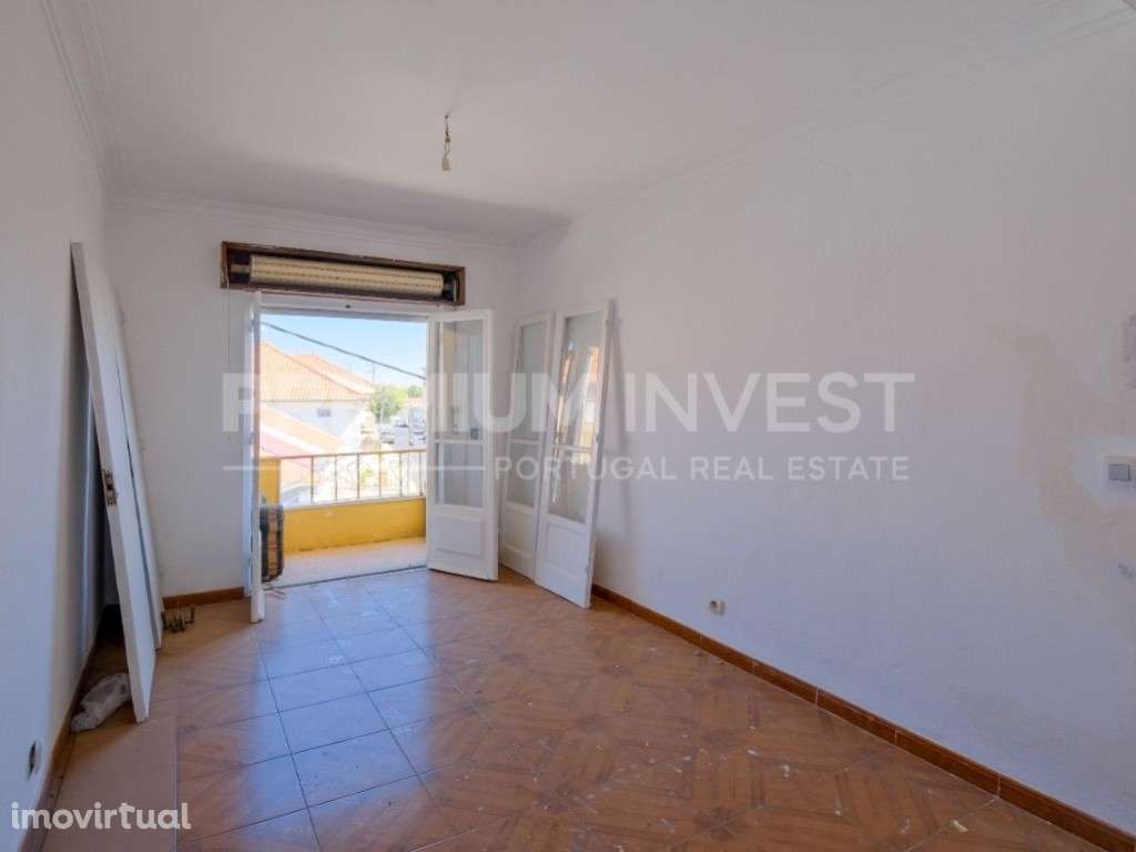 Prédio à Beira do Rio: Uma Possibilidade Única em S. João da Talha - Grande imagem: 5/24