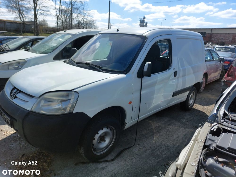 Zderzak PEUGEOT PARTNER 1,6HDI 07R. maska,lampy,drzwi,klapa..... - 2