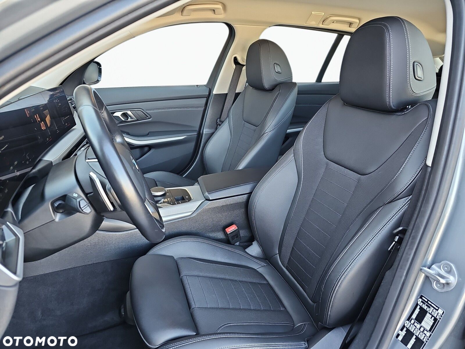BMW Seria 3 318i - 9