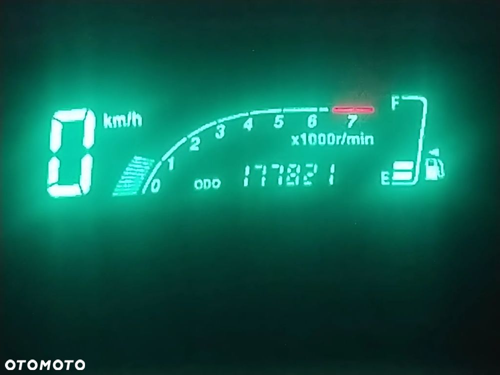 Toyota Yaris 1.3 Luna - 8
