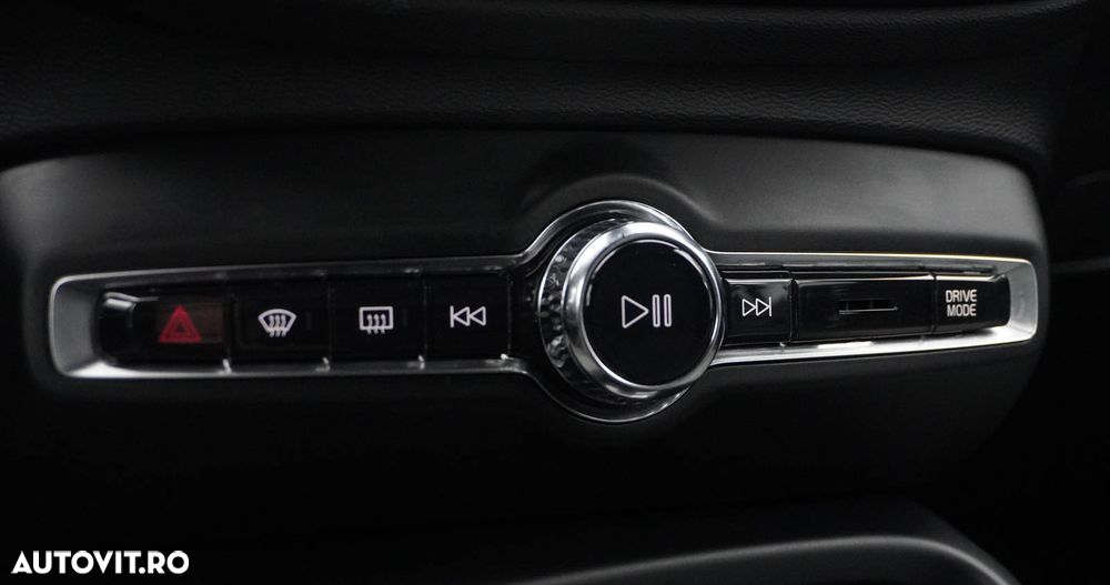 Volvo XC 40 T5 Recharge DKG Plus Dark - 24