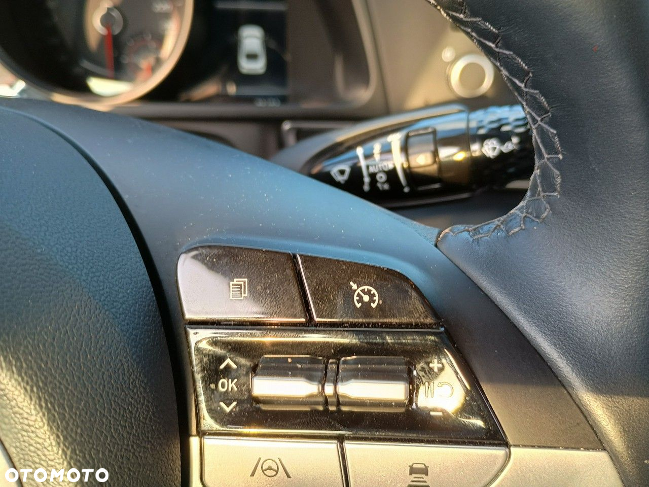 Hyundai Elantra - 17