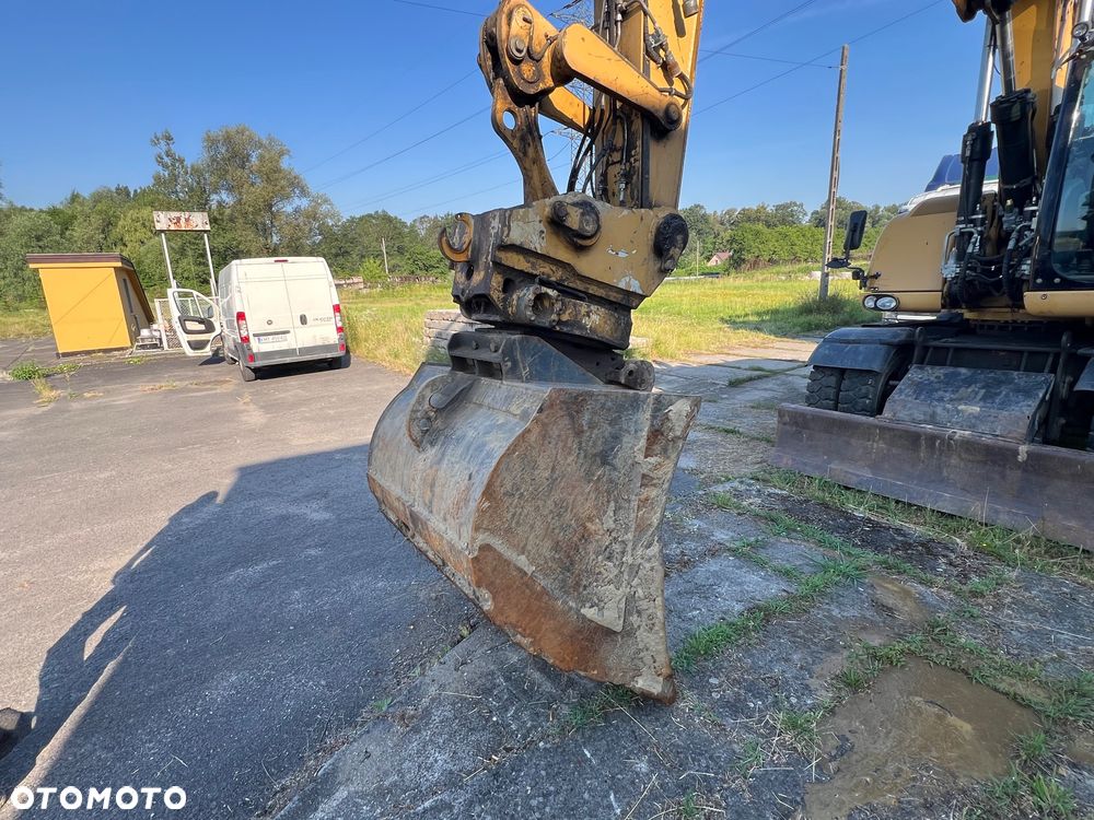Caterpillar 318 D - 9