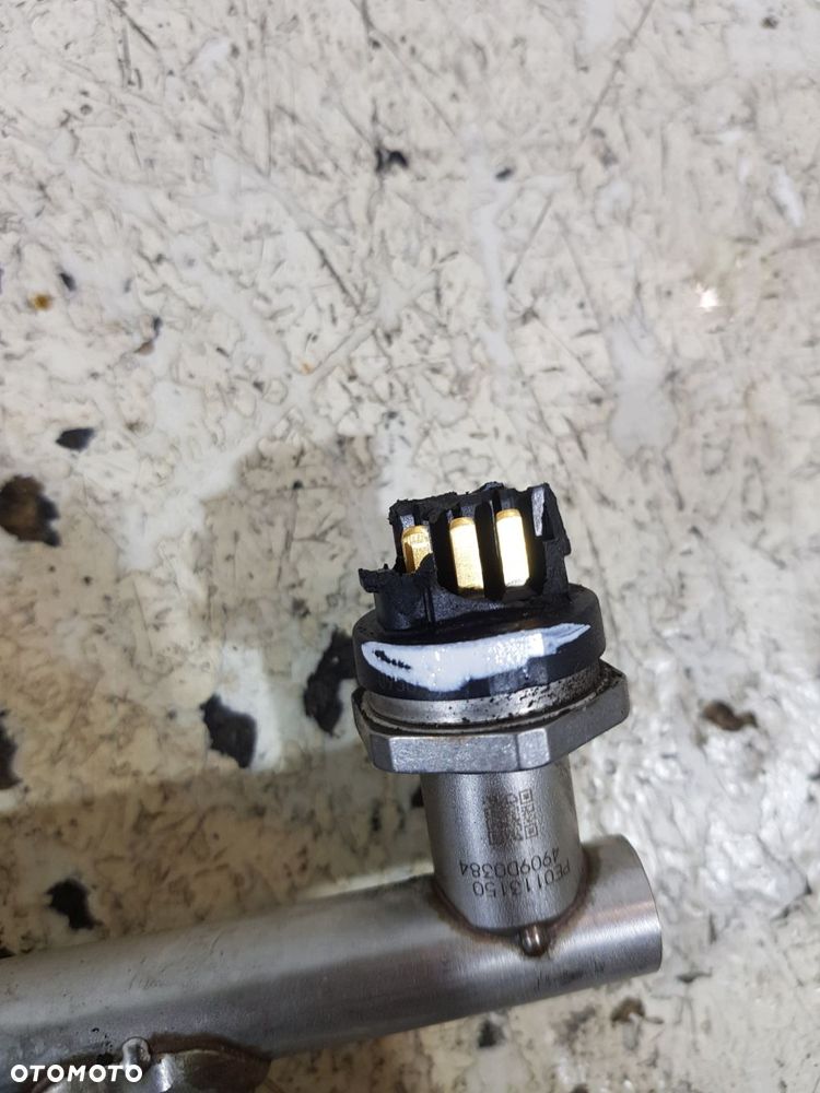 listwa wtryskowa wtryski pe0113250b mazda 3 6 gj cx3 cx5 2.0 skyactiv pe02 - 4