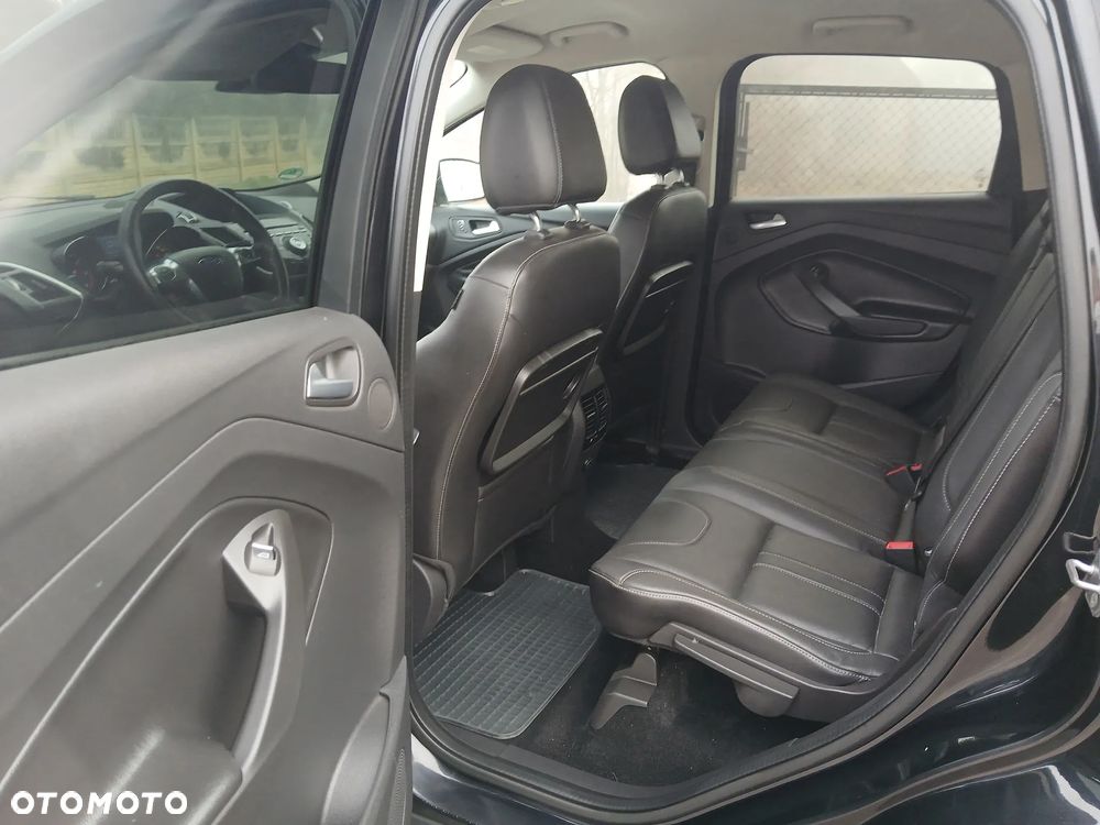 Ford Kuga 2.0 TDCi 4x4 Titanium - 23