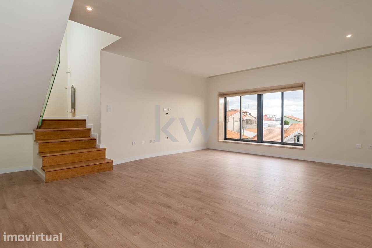 Apartamento T3 Duplex Renovado em Canidelo  Vila Nova de Gaia - Grande imagem: 2/28