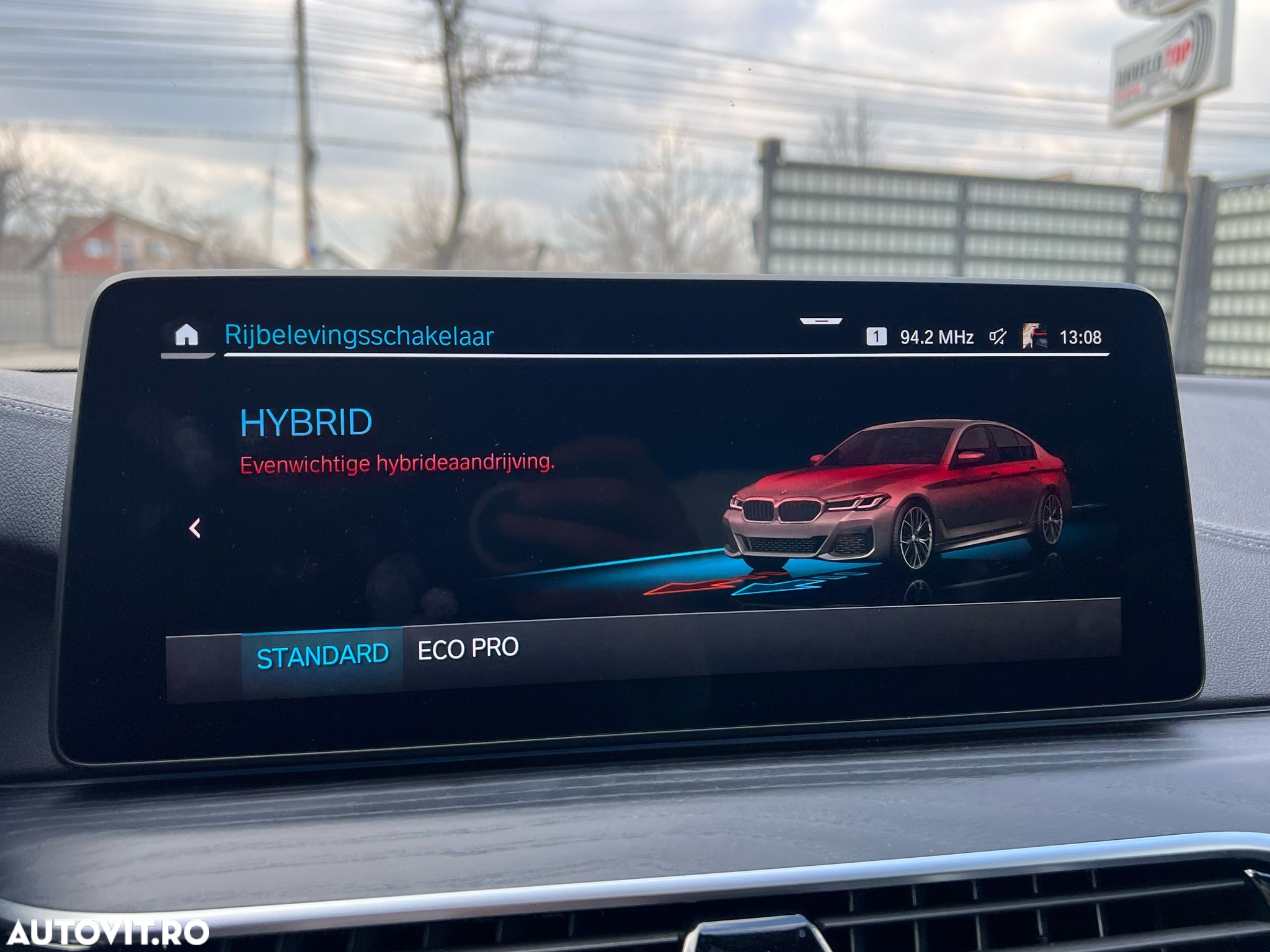 BMW Seria 5 530e Aut. - 26