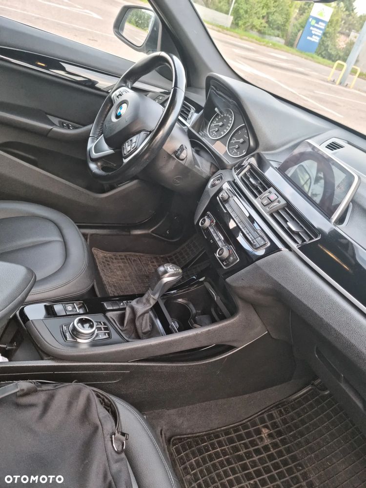 BMW X1 sDrive18d Business Edition - 10