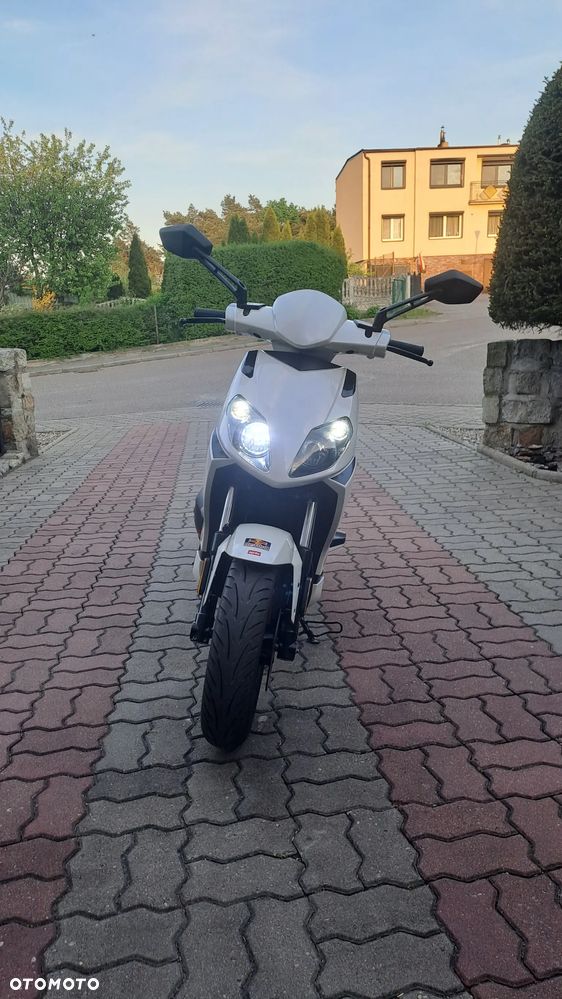 Aprilia Sportcity - 10