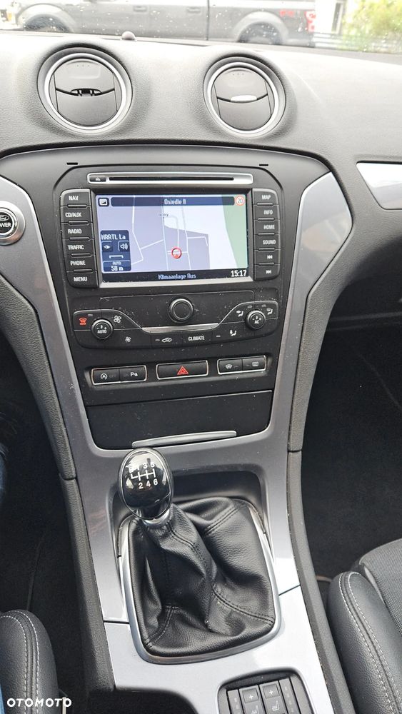 Ford Mondeo - 12