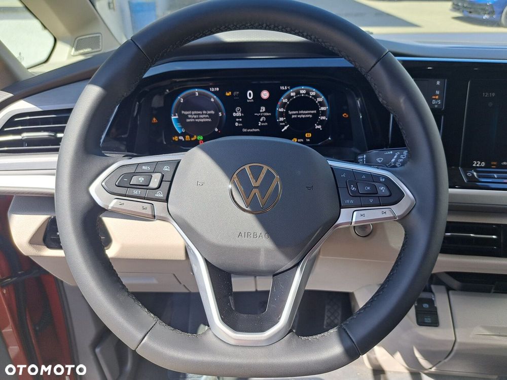 Volkswagen Multivan - 10