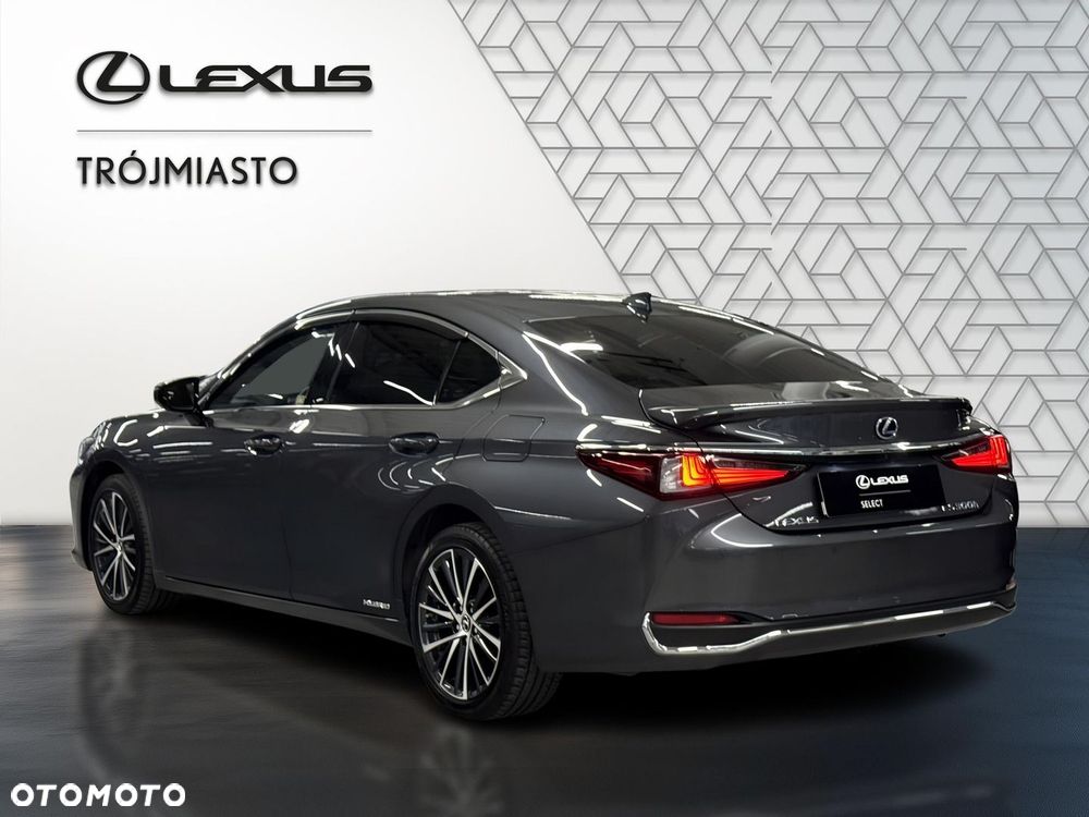Lexus ES 300h Business Edition - 3