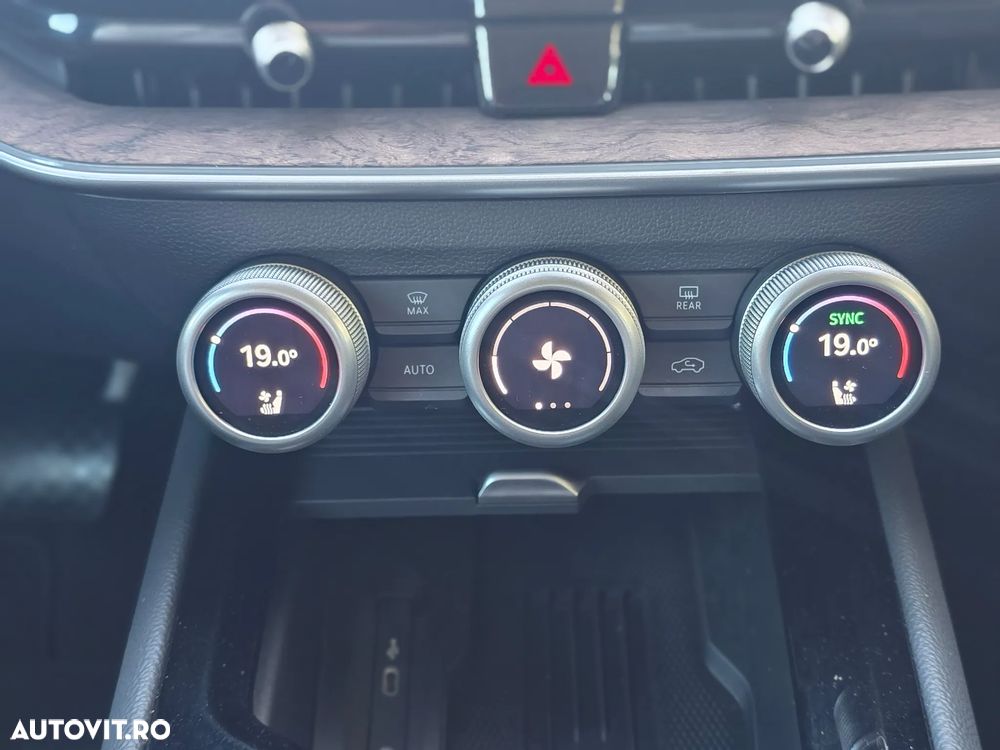 Skoda Superb 2.0 TDI 193 CP 4x4 DSG Laurin & Klement - 31