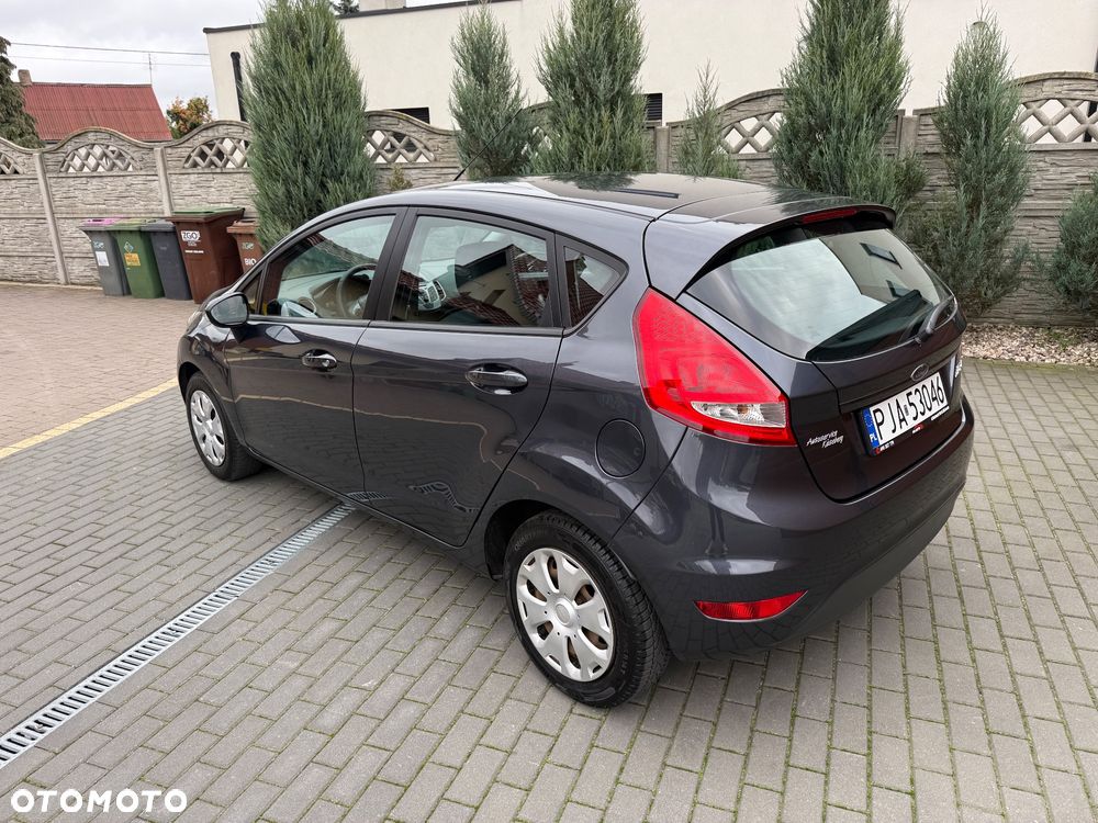 Ford Fiesta - 5