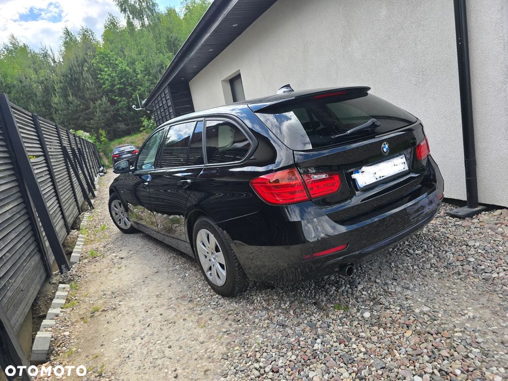 BMW Seria 3 320d DPF Edition Sport - 6