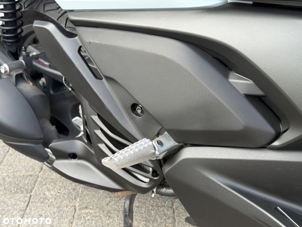 Yamaha X-max - 20
