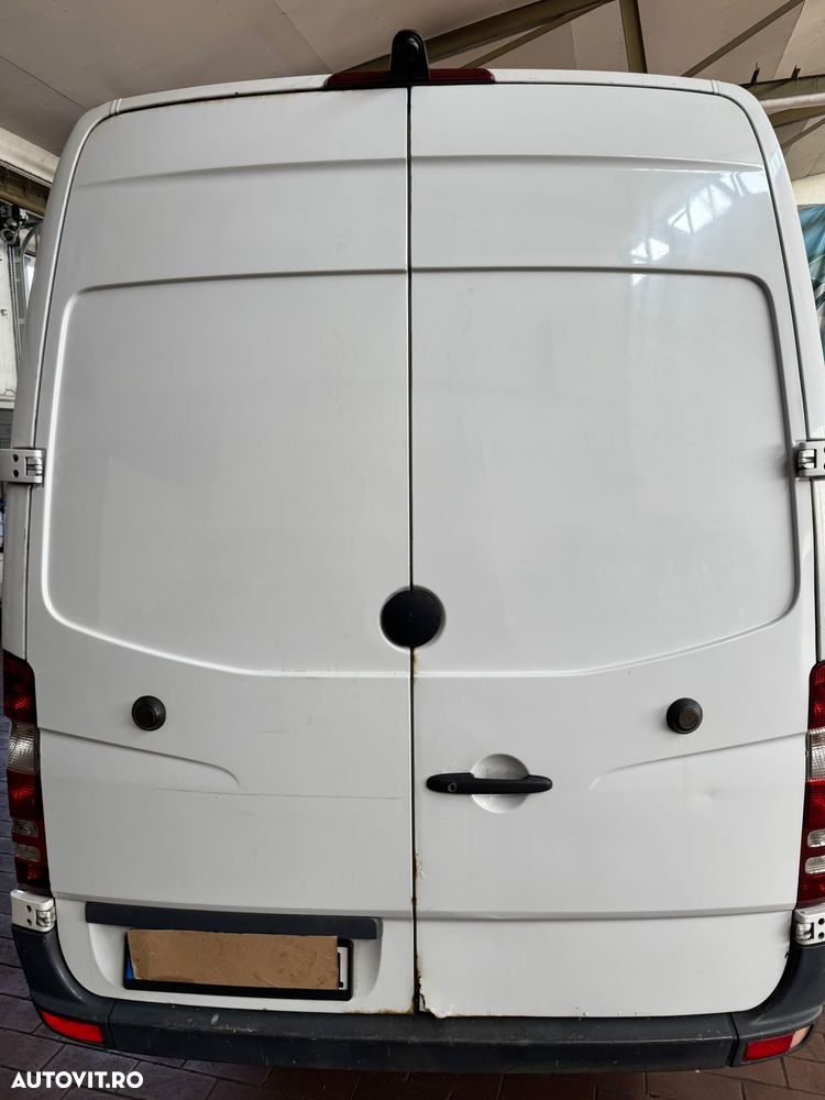 Mercedes-Benz Sprinter - 4