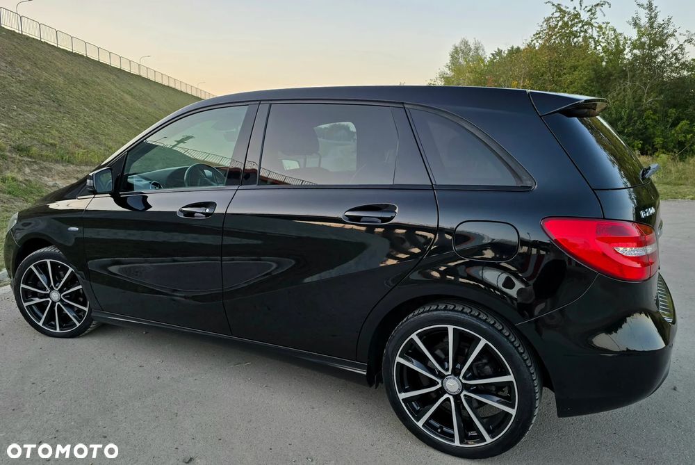 Mercedes-Benz Klasa B 200 BlueEFFICIENCY Edition 1 - 21