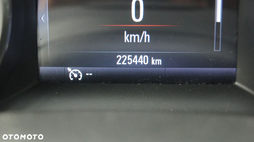 Opel Astra 1.6 CDTI Sport - 22