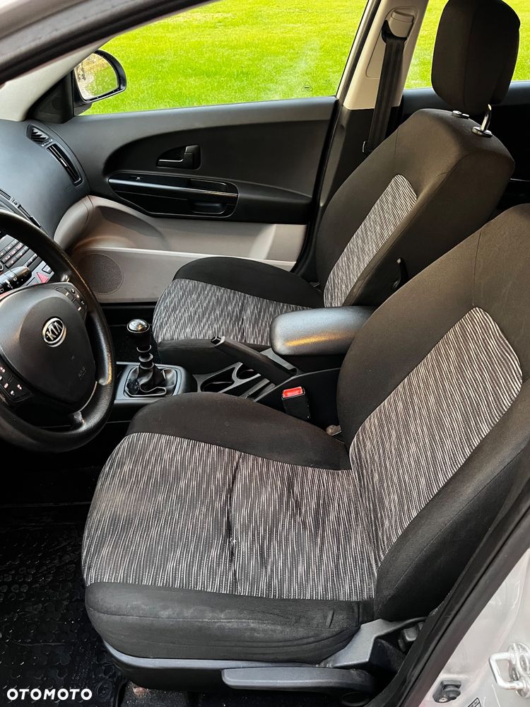 Kia Ceed Cee'd 1.4 Comfort - 11