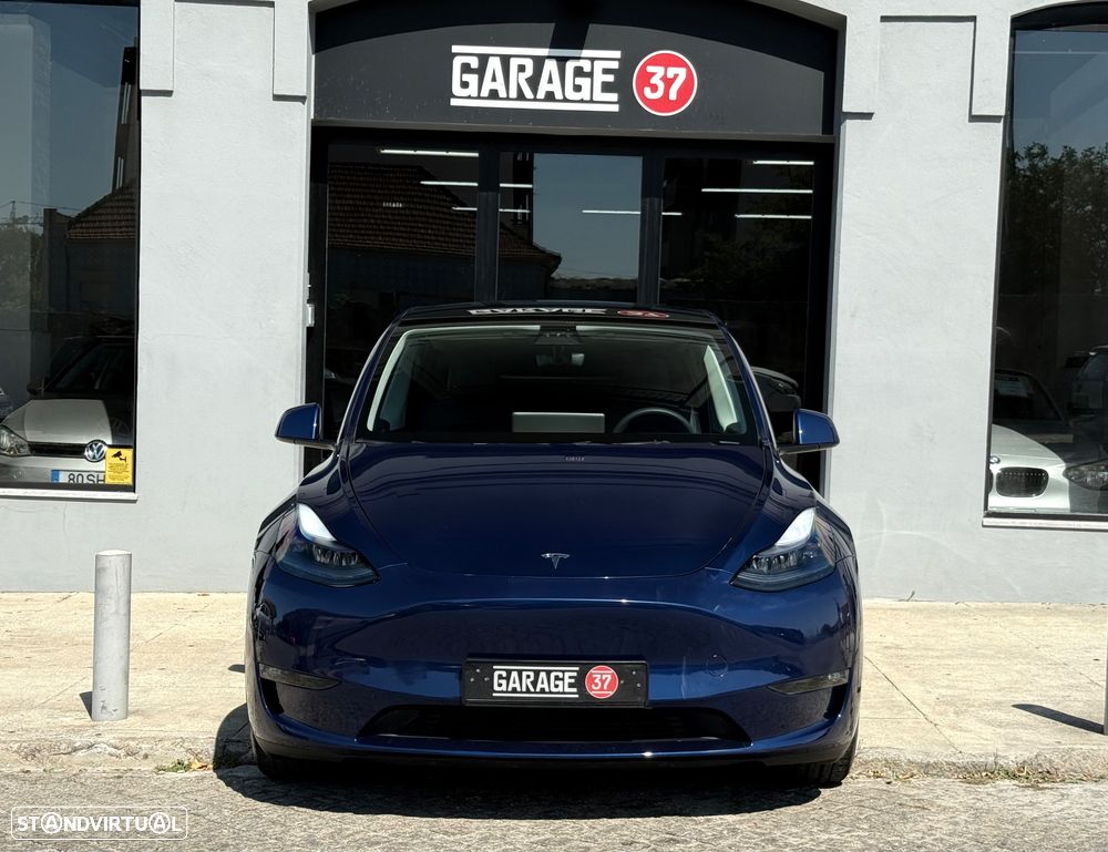 Tesla Model Y 2023 photo 2