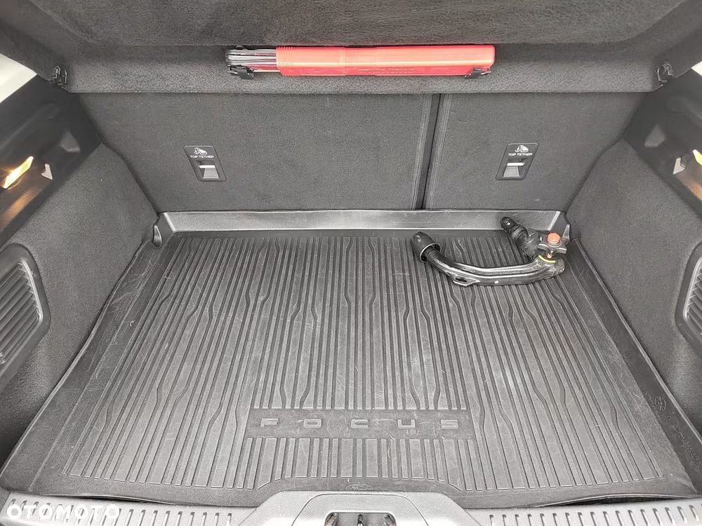 Ford Focus - 16