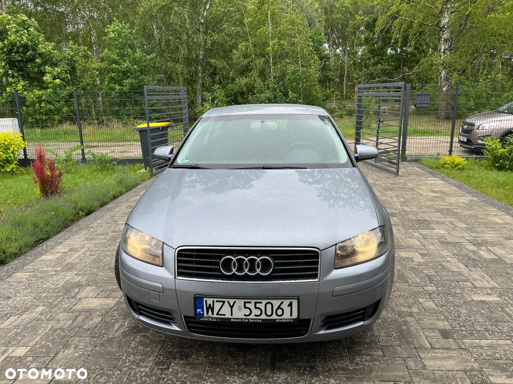 Audi A3 3-drzwiowe 1.6 Ambiente - 2