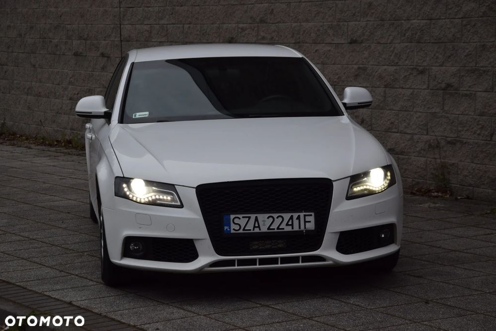 Audi A4 Limousine - 6