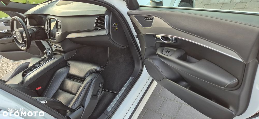 Volvo XC 90 D5 SCR AWD R-Design - 31