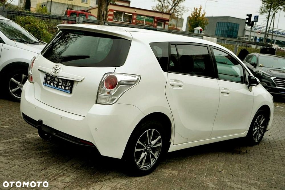 Toyota Verso - 7