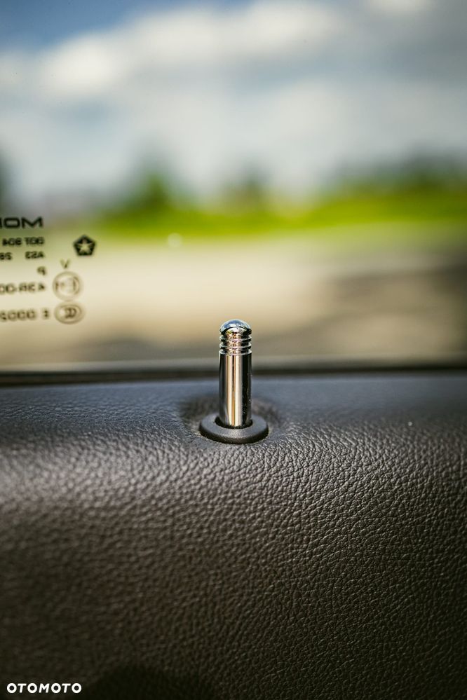Jeep Grand Cherokee - 27