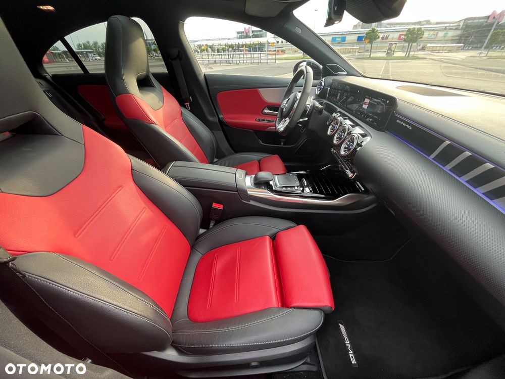 Mercedes-Benz CLA - 13