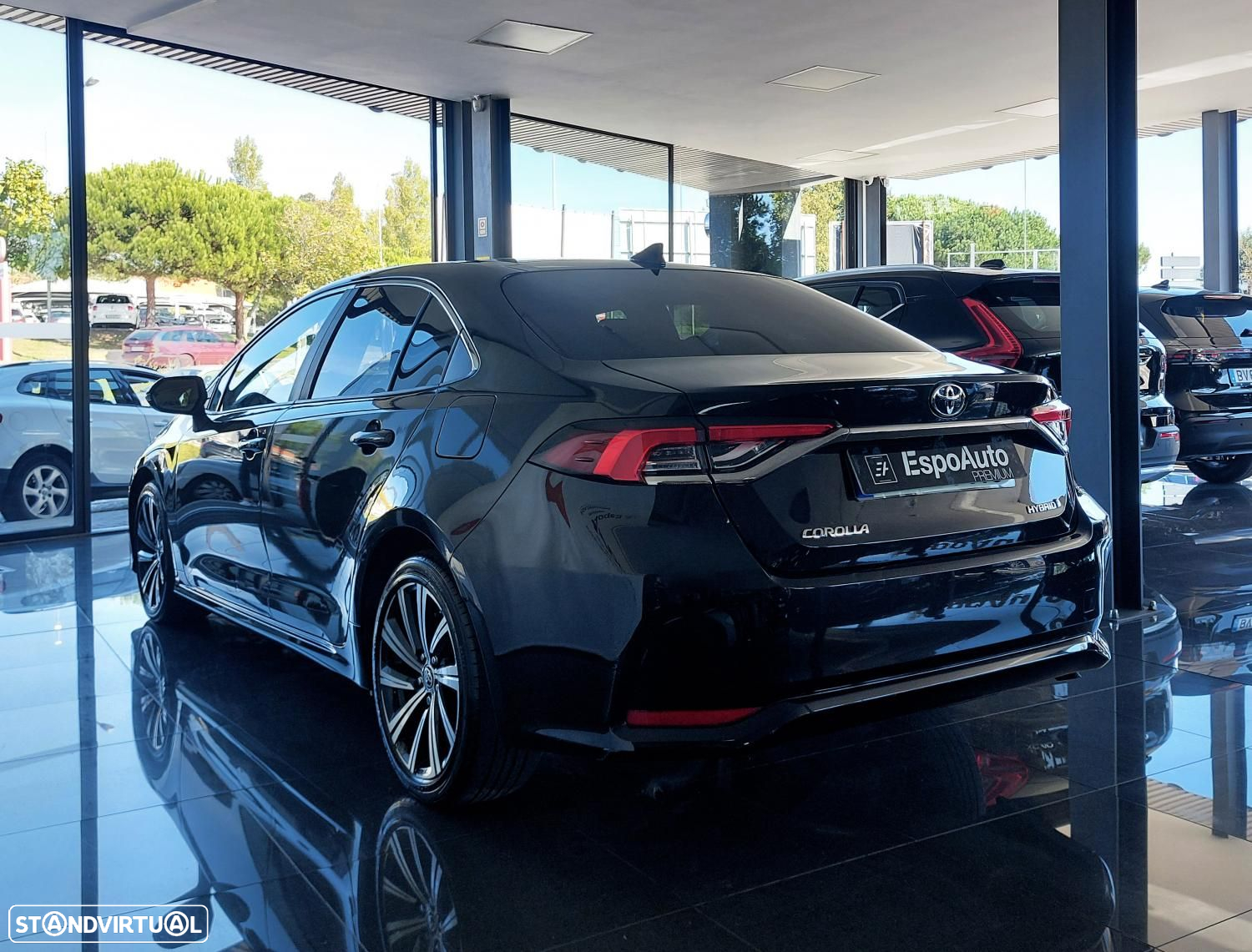 Toyota Corolla 1.8 Hybrid Exclusive - 4