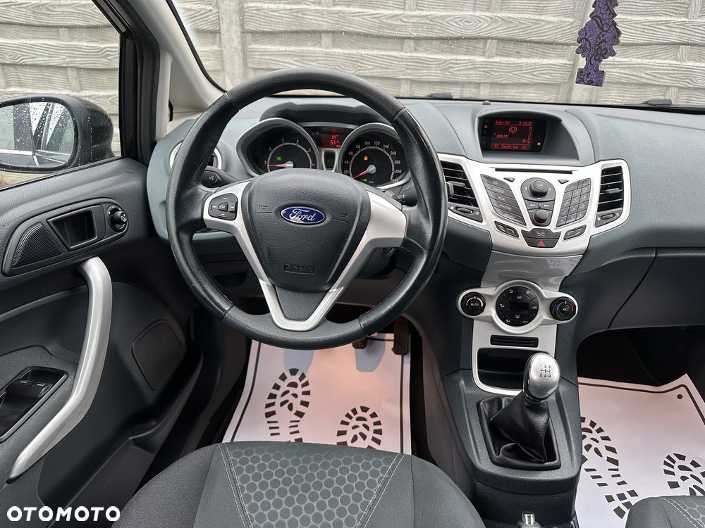 Ford Fiesta - 6